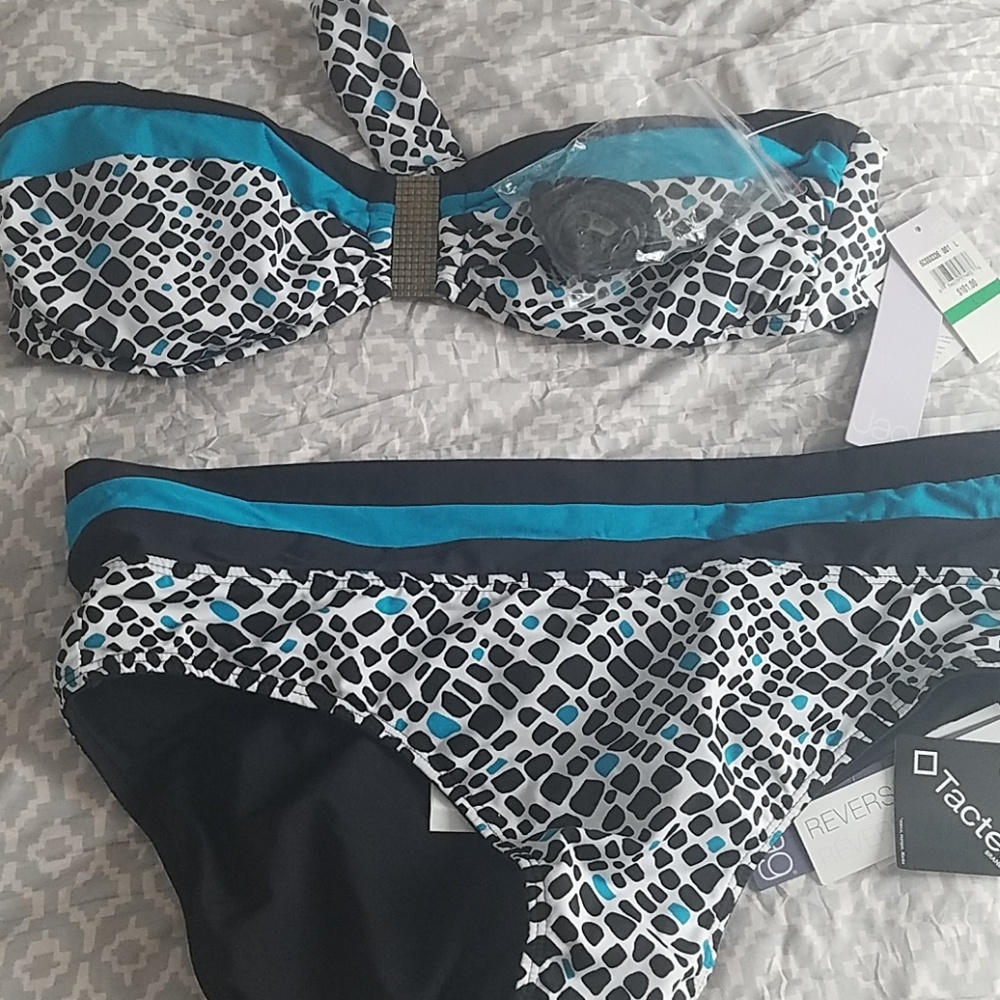 Bathing suit